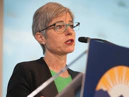 Sun Robinson's Instagram, Twitter & Facebook