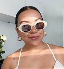 Lunettes de Soleil Elton John : La mode intemporelle de l'icône de la  musique