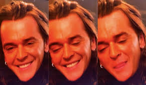 Sam Thompson uses filter to remove Pete Wicks’ beard