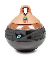 912 Marilyn Eber Collection of Native American Art