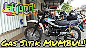 Kali ini ada modifikasi motor ciamik garapan dnd win garage, salah satu workshop yang khusus 'melestarikan' honda win dan motor klasik lainnya. Honda Win Modif Trabas Youtube