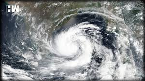 At least one person died after cyclone nisarga struck india's west coast near the densely populated city of mumbai. Cyclone Nisarga High Alert In Mumbai Cm Thackeray Speaks To Amit Shah Over Preparedness Hw English