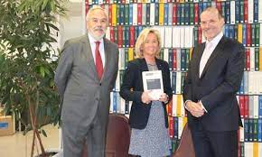 La lucha por el poder difumina el futuro de la abogacía de madrid. Nicolas Gonzalez Cuellar Es Candidato A Las Elecciones Del Icam Como Futuro Decano