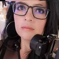 30+ perfiles de «Yolanda León»