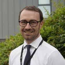 Clare Munoz's Instagram, Twitter & Facebook