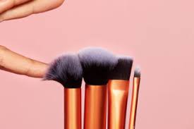 What can i use to clean my makeup brushes. The Best Makeup Brush Cleaners