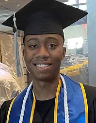 21-Year-Old Black Pilot From Georgia to Earn His Third College Degree