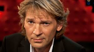 Daarom is de uitzending zaterdagavond van zijn programma 'matthijs gaat door' gecanceld, aldus een woordvoerder van bnnvara. Matthijs Van Nieuwkerk Blijft Bij De Npo Showbizznetwork Nl