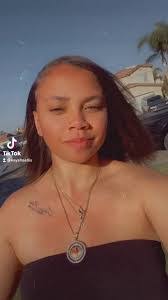 Elisha Vincent's Instagram, Twitter & Facebook