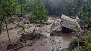 32 ribu warga di banjar harus mengungsi akibat banjir. Nbizsljoab2dhm