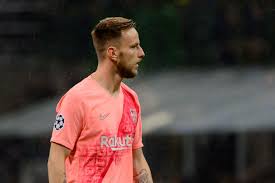 5 466 311 tykkäystä · 79 716 puhuu tästä. Fc Barcelona Die Wahl Heimat Ruft Barca Fordert Zehn Millionen Fur Ivan Rakitic