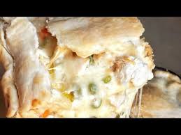 Cheesy Chicken Pot Pie Lasagna Is An Interesting Combination Of Two Dishes That Don T Sound Like They Mesh Together Howeve In 2020 Chicken Pot Pie Pot Pie Chicken Pot