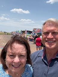 Deborah Quesada's Instagram, Twitter & Facebook