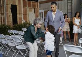 Jane The Virgin - Jane Is Back In One Month, But Where On Earth Is Mateo?!  #Janethevirgin Premieres Monday, October 12 At 9/8C. | Facebook