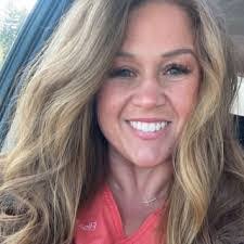 Krystle Thayer's Instagram, Twitter & Facebook