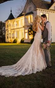 Für strandhochzeiten sind diese kleider ebenfalls optimal geeignet. Brautkleider Franzosisch Inspiriertes Spitzen Brautkleid Martina Liana
