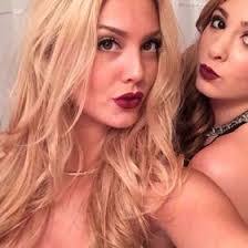 Kendra Teal's Instagram, Twitter & Facebook