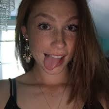 Sydney Emerson (@__sydneyemerson)