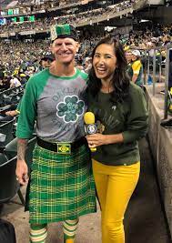 One cheerful presence you can always count on, though, is kara tsuboi, the team's fan interviewer. Kara Tsuboi Karashotcorner Twitter