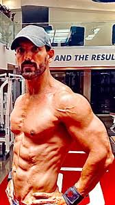 John Abraham Looks That Made Our Hearts Race Like Cray