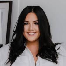 Beauty Writer and Influencer Vanessa Grant is Revealing