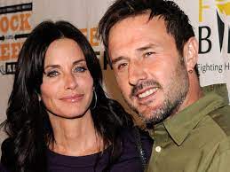 A day after announcing that he and courteney cox are calling it quits after 11 years of marriage, david arquette phoned howard stern's sirius satellite radio show tuesday morning to set the record straight. Courteney Cox And David Arquette Separate David Schwimmer Gets Married Cbs News