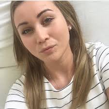 Hi everyone, it's lovely to be here 📷