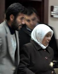 tuvalete kapatÄ±lÄ±p melek levent ferdi karaaslan ile ilgili gÃ¶rsel sonucu