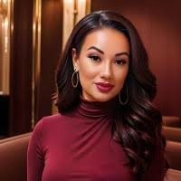 Kara Atkinson's Instagram, Twitter & Facebook