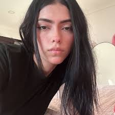 Who's in Saskatchewan, I wanna sent you pics!! Am I allowed? 🤵🏻‍♀️🩵💛