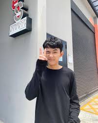 ดู 12 ภาพจากแฮชแท็ก '#คลิป เฟิร์ส อนุวัตจัดให้' บน thaiphotos Bzodkdff97pdrm