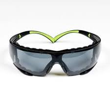 Masa tu aku buat kat kedai spec yang baru bukak kat area rumah. 24 Ide Jual Eyewear Kacamata Merk 3m Kaca Mata Eyewear Kacamata Pelindung