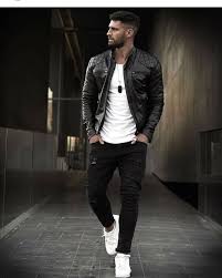 as pecas de vestuario que separam os homens dos meninos vestuario casual masculino moda masculina dicas moda masculina