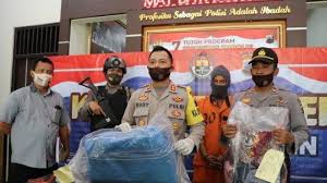 Buat logo olshop, logo makanan dan logo keren lainnya. Guru Kuda Lumping Di Kebumen Ditangkap Polisi Karena Aksi Bejatnya Cabuli Murid Di Rumah Kosong Tribunnews Com Mobile