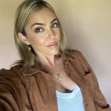 Kaci Brown's Instagram, Twitter & Facebook