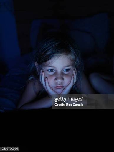816 Glowing Eyes At Night Stock Photos and High-Res Images - Getty Images
