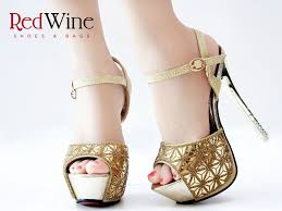 Kalo kombinasi warna pada web/blog kita tidak sesuai, atau tidak enak dipandang mata, maka hal itu akan membuat pengungjung. Kode E9157 19 Warna Gold N Silver Size 35 40 Harga Rp 545 000 Tinggi 14cm Pemesanan Via Sms Wa 081558283656 Pin Bb 5bb0b High Heel Wedges Heels Sandals