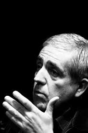 Entrevista: José Castello