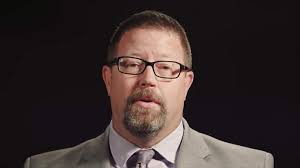 Lee's Summit school board extends David Buck's contract