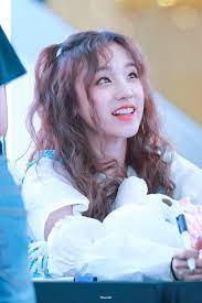 1 … go to page. Song Yuqi G Idle And Minnie Nicha Image 6593107 On Favim Com