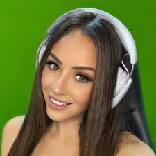 Tabitha Ashley's Instagram, Twitter & Facebook