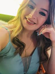 Unha natural apenas com esmaltação em gel✨ Esmalte em gel não estraga as  unhas, apenas te deixa com as unhas sempre lindas e belas .