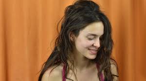 If you have curly hair, keep your hair conditioned so that it stays smooth. 4 Ways To Curl Your Hair Without Heat Wikihow