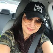 Dan Hoots's Instagram, Twitter & Facebook