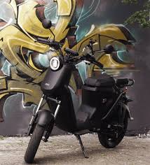 440 Likes 20 Comments Niu Official Niumobility On Instagram The City Is Your Playground The Uqi Gt For The True Urba Matte Black Playground Instagram