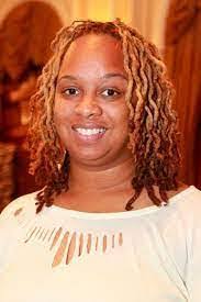 Vonda Dillard's Instagram, Twitter & Facebook