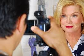 Robyn Peterson's Instagram, Twitter & Facebook