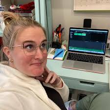 What The Feels?! Podcast (@whatthefeelspodcast) • Instagram photos and  videos