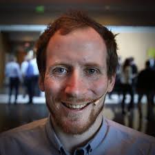 Neste episode er jeg helt i mitt ess, med 30 firbeinte som lager minst like  mye lyd som meg! Se fram til en rå etappe, med ekstremt varierende vær.  Sees på mandag!! :)