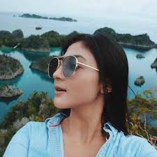 Ftv margin wieheerm hardi fadhillah cinta dalam semangkok bakwan malang. Margin Wieheerm Raja Ampat Facebook